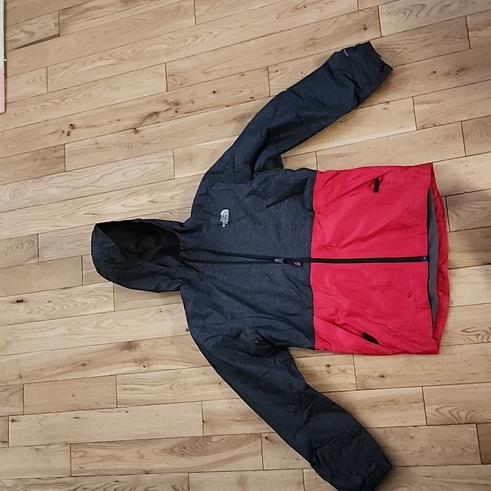 The North Face  DryVent Boys Jacket (L)